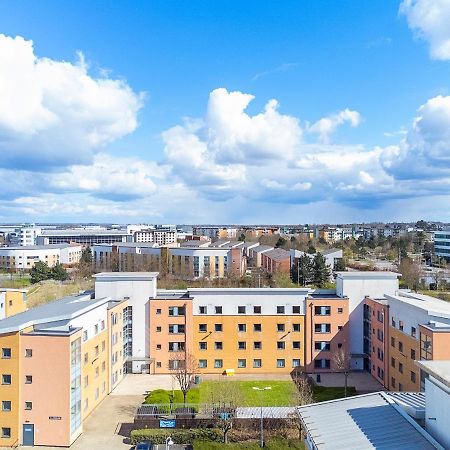 Vibrant Ensuite Rooms, Hatfield - Sk ภายนอก รูปภาพ
