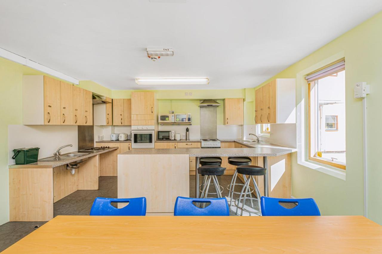Vibrant Ensuite Rooms, Hatfield - Sk ภายนอก รูปภาพ