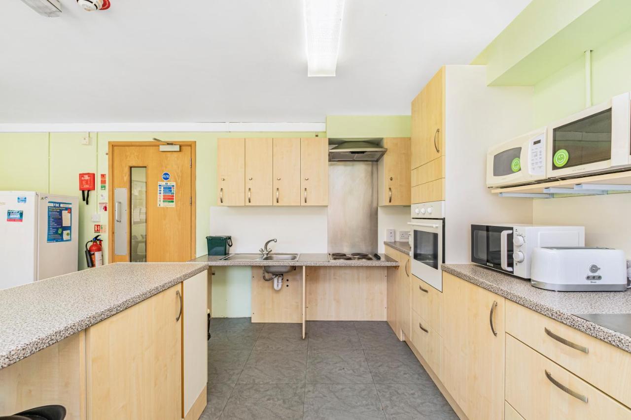 Vibrant Ensuite Rooms, Hatfield - Sk ภายนอก รูปภาพ