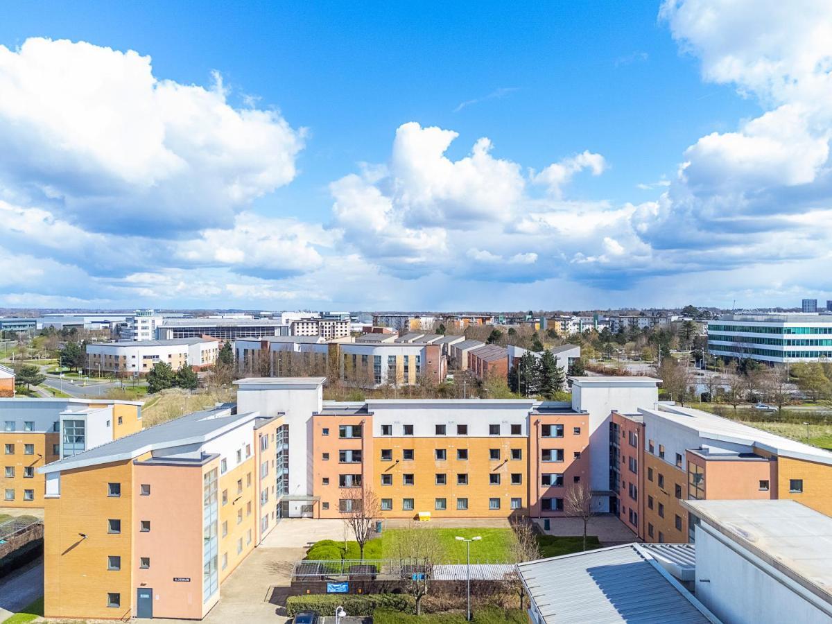 Vibrant Ensuite Rooms, Hatfield - Sk ภายนอก รูปภาพ