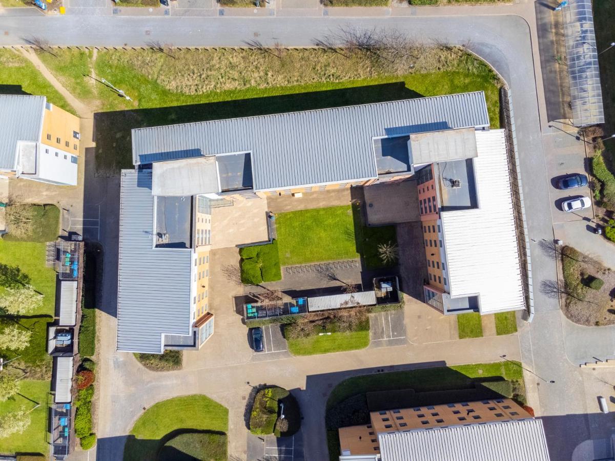 Vibrant Ensuite Rooms, Hatfield - Sk ภายนอก รูปภาพ